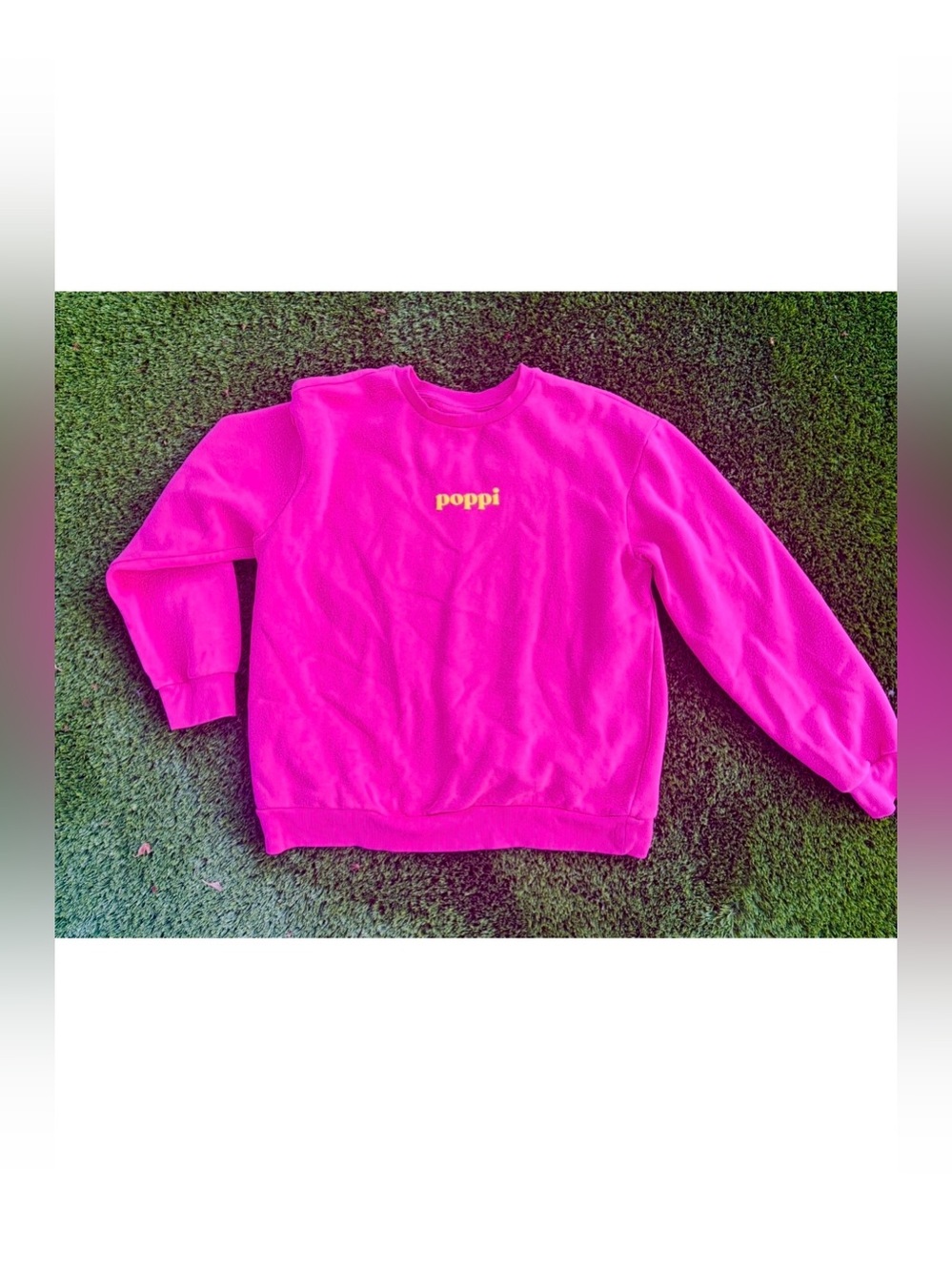 Official Poppi Women’s sweatshirt. Hot Pink 
sz XL. Logo ‘Iconic Flavor Forever’